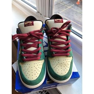 Nike SB Dunk Mid Pro. Size 10.